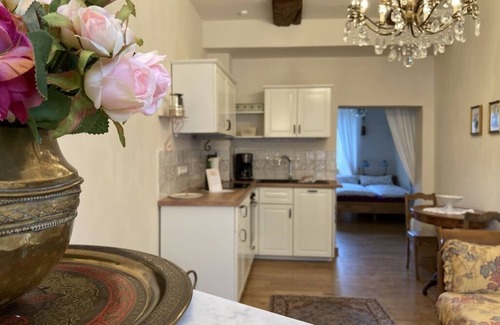 Maring-Noviand Casa | Kristallzimmer - Urlaub auf dem Historischen Weingut