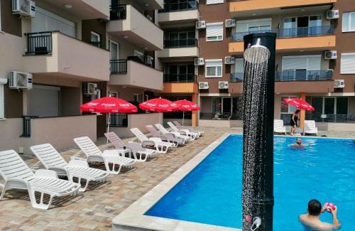 Veliko Gradiste Apartamento | Kristi Lux NEW 1-bedroom apartment with Pool, Balcony and FREE Parking