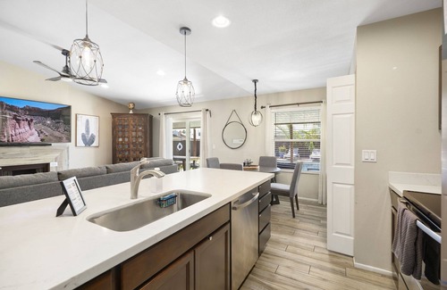 Villa De Paz Casa | Kristys Kastle