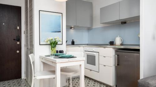 Mirow Apartamento | Krochmalna, Sun & Snow