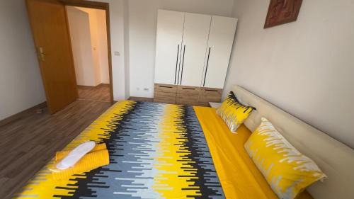 Bucharest Apartamento | Kronos central retreat - Parliament view