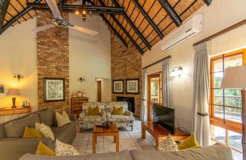 Hazyview Cabina | Kruger Park Lodge Unit No 252 with private pool