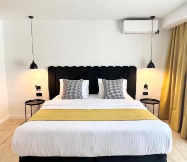 Hunedoara Hotel | Krystal Boutique Mansion