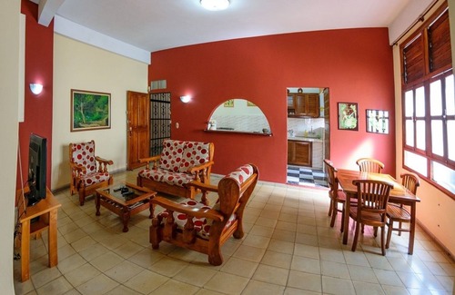 Municipality of Diez de Octubre Hotel | Ksa Angy
