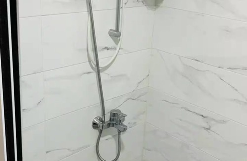 Accra Cabina | kshoes lodge (Executive Room)