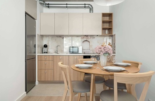 Srodmiescie Apartamento | Księcia Witolda 60 | Wroclaw | Prestigious Apartment | Parking | Air conditionin