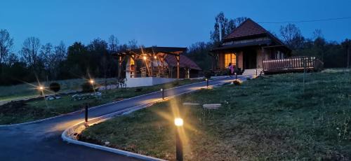 Rakovica Casa | Kuća za odmor Markoci