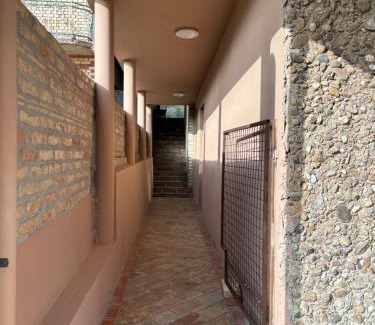 Banatski Karlovac Casa | Kućica u pesku