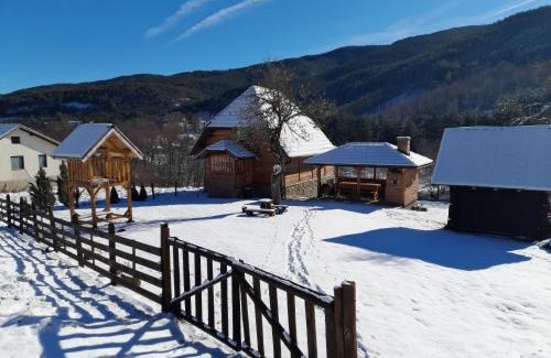 Vitasi Casa | Kuca Karajic