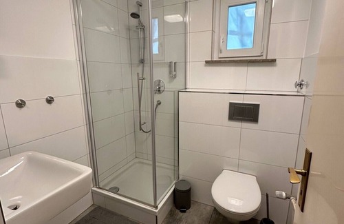 Dettingen an der Erms Apartamento | Kukione Ferienwohnung