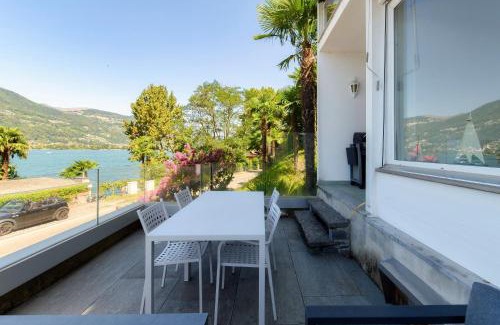 Collina d'Oro Apartamento | Kümin Lake View by Quokka 360 - with direct access to the lake