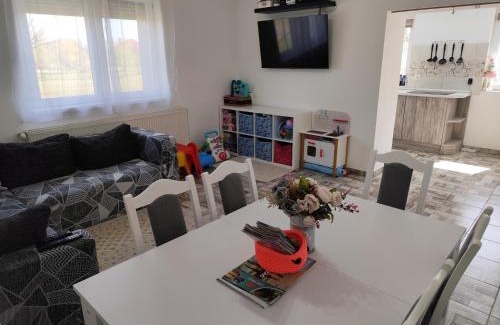 Kiskunmajsa Casa | Kun Kuckó Vendégház
