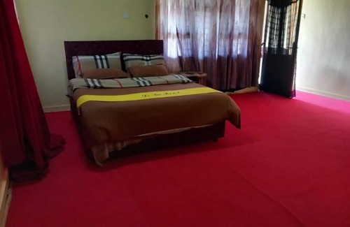 Nanyuki Cama Y Desayuno | Kunguru Cottage
