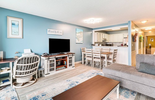 Kure Beach Condominio | Kure Beach Condo w/ Panoramic Ocean Views!