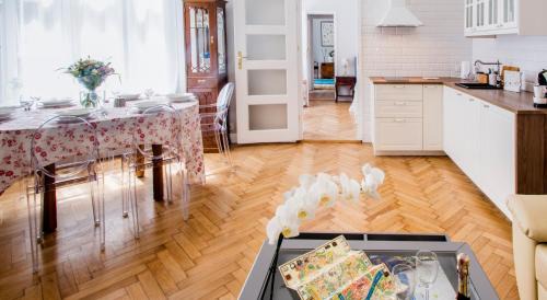 Warszawskie Apartamento | Kurkowa GamaHome Cozy Apartments