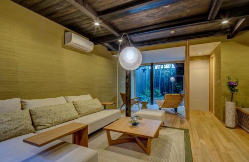 Karasuma Casa | Kusamakura Kyoto Kawaramachi