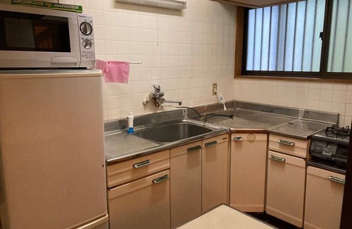 Handeki Onsen Casa | Kusatsu Onsen hot spring bath with free-flowing hot-spring water! 5 minutes by car to Yubatake! Stay in the spacious living room! Indoor barbecue available! All the movies you can watch on TV! High-speed Wi-Fi available! Large number of people possible