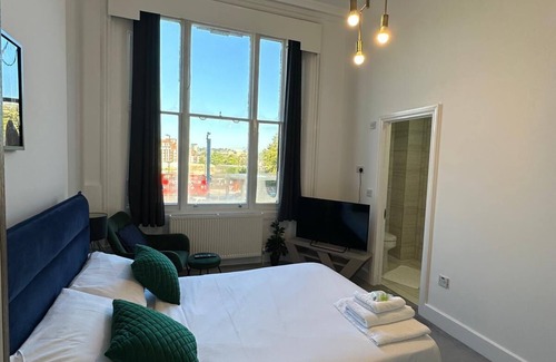 St. George's Casa | Kush, your slice of Camden!