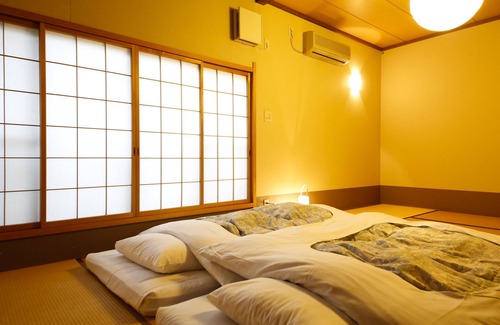 Takayama Casa | Kutsuroginoya Yuu