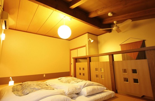Takayama Casa | Kutsuroginoya Yuu