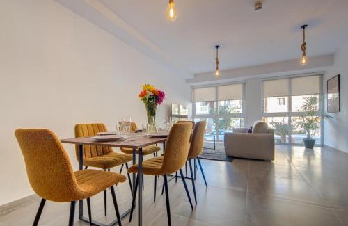 Tal-Ghoqod Apartamento | Kuya 3BR Modern Apt By JL