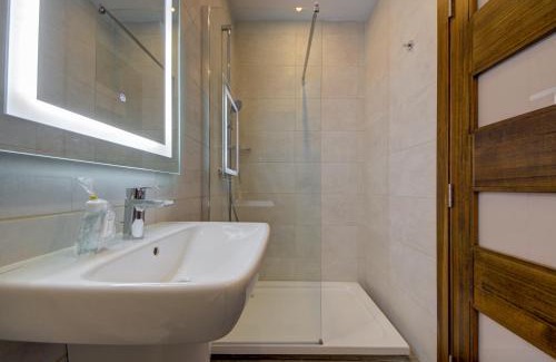 Tal-Ghoqod Apartamento | Kuya 3BR Modern Apt By JL
