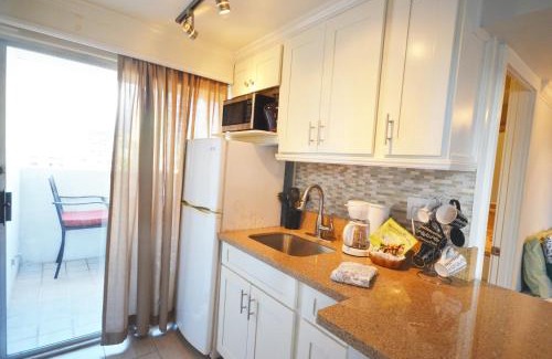 Waikiki Cabina | KV1009 Waikiki 2463 Kuhio Ave Honolulu