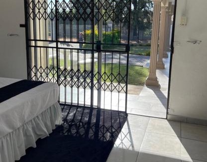 Rustenburg Apartamento | Kwa Mmaloapi Guest House