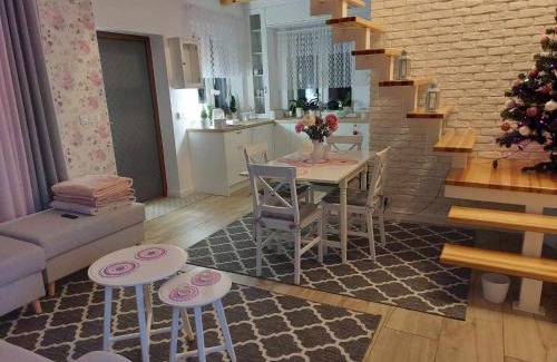 Zatory Casa | Kwiatowy domek