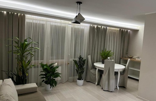 Kolo Apartamento | Kwiatowy zakątek