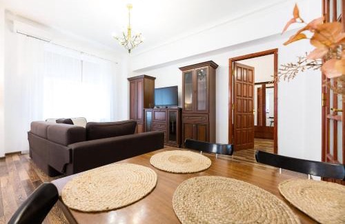 Lypky Apartamento | Kyiv Khreschatyk 27 Apartment
