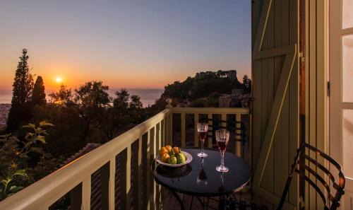 Kiparissia Casa | Kyparissia Old Town Lodge with amazing sea view