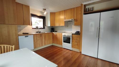 Skaerhamn Apartamento | Lägenhet i Skärhamn nära hav och natur!