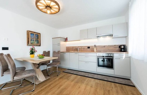 Longiaru Casa | Lüch de Corona Confortable residencia vacacional
