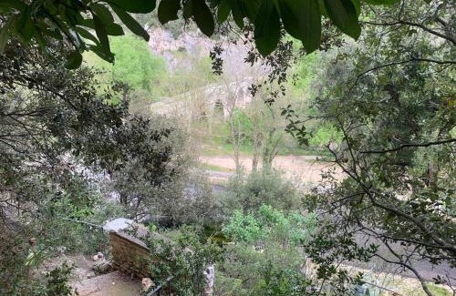 Saint-Andre-de-Roquepertuis Casa | L échappée, maison au bord de l eau