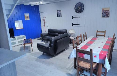 La Chapelle-Agnon Casa | L 'échappe-loups maison de 2 à 8 personnes et garage