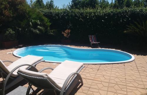 Quartiere XX Ardeatino Casa | L'affittacamere nel parco "Appia antica" - Piscina a uso ospiti