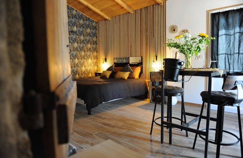 Marmande Cama Y Desayuno | L'alcôve d'Aliénor Elegance and romance in the heart of the Lot-et-Garonne region