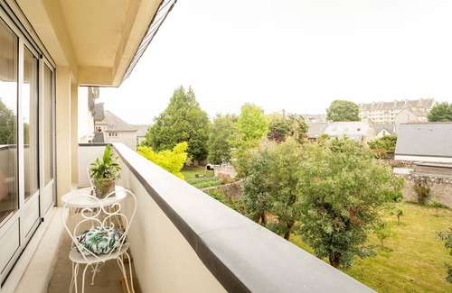 Dinan Apartamento | L'Amandier - Appartement avec Balcon