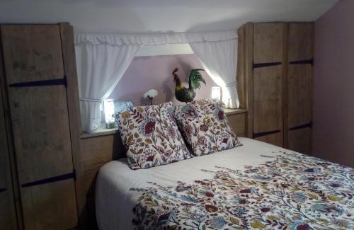 Cindre Cama Y Desayuno | L'Anagramme, chambres, table d'hôtes et gîte pour adultes, naturistes ou non !