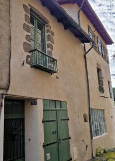 Confolens Casa | L'ancienne Forge - a stylish medieval holiday home