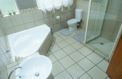 Middelburg Cama Y Desayuno | L'anda Guesthouse & self catering