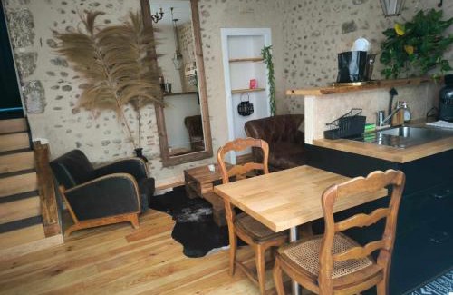 Romans-sur-Isere Apartamento | L'antre d'Eros