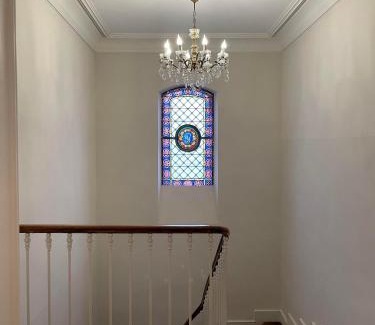Belberaud Apartamento | L'Antre vue - jacuzzi au château