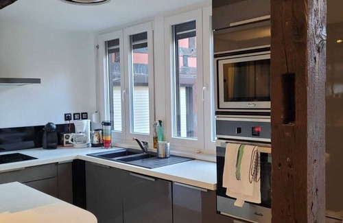 Barr Apartamento | L'appart Avec Terrasse en Plein Centre Historique!