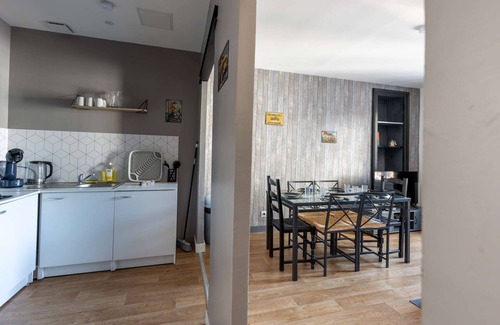 Republique Apartamento | L'appart K-za -wifi Fibre- Checkin Auto- 6 p