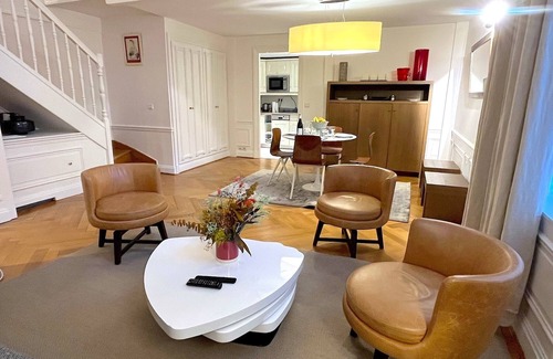 Champs-Elysees Apartamento | L'appartement Pierre Charron