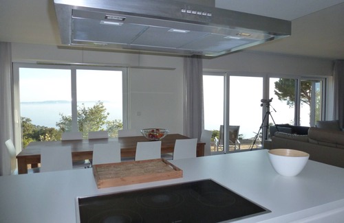 Le Rayol Villa | Nueva villa con piscina y magníficas vistas de las islas de oro