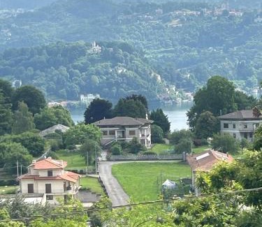 San Maurizio d'Opaglio Cama Y Desayuno | L Arcolaio