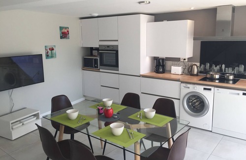 Mont-Dol Cabaña | L'atelier-Gîte-Apartamento-Baño con bañera